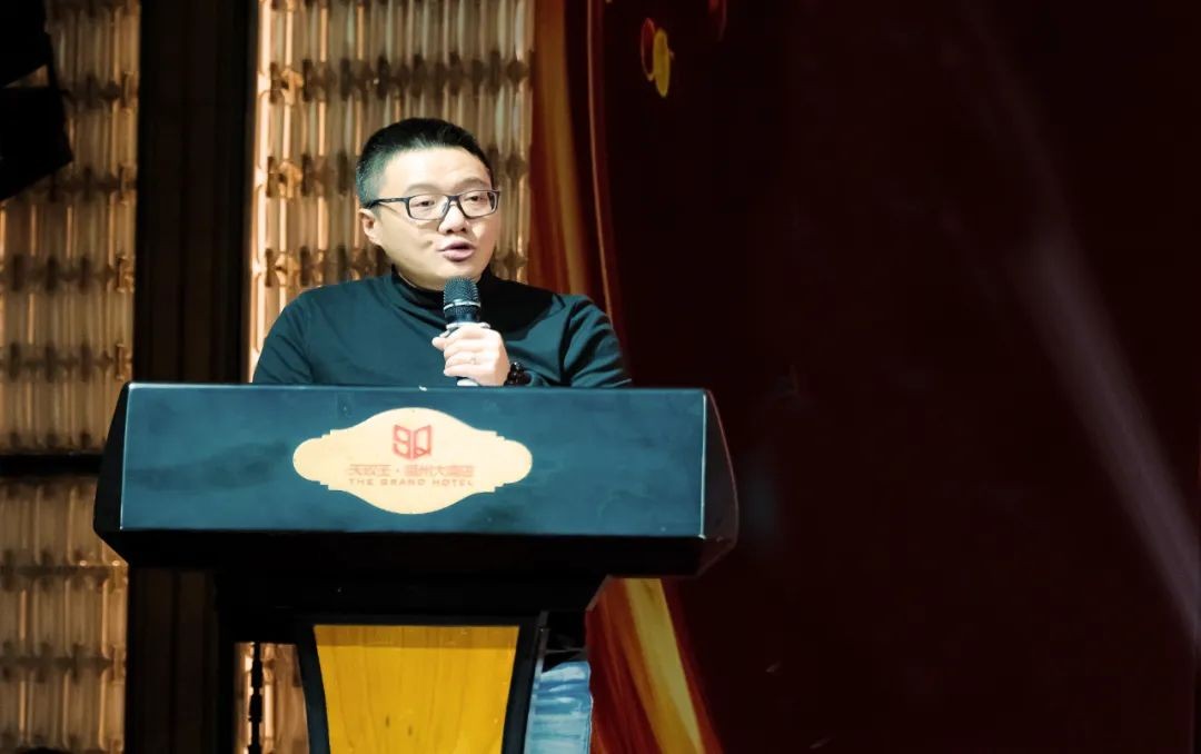 701915e66ee4d16258f1aaa381b7c172_w1080