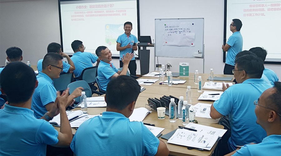 bevictorΰ��ѧԱ���ڿ��Ͻ���������ҵ����չʾ